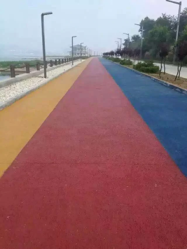 彩色透水混凝土路面